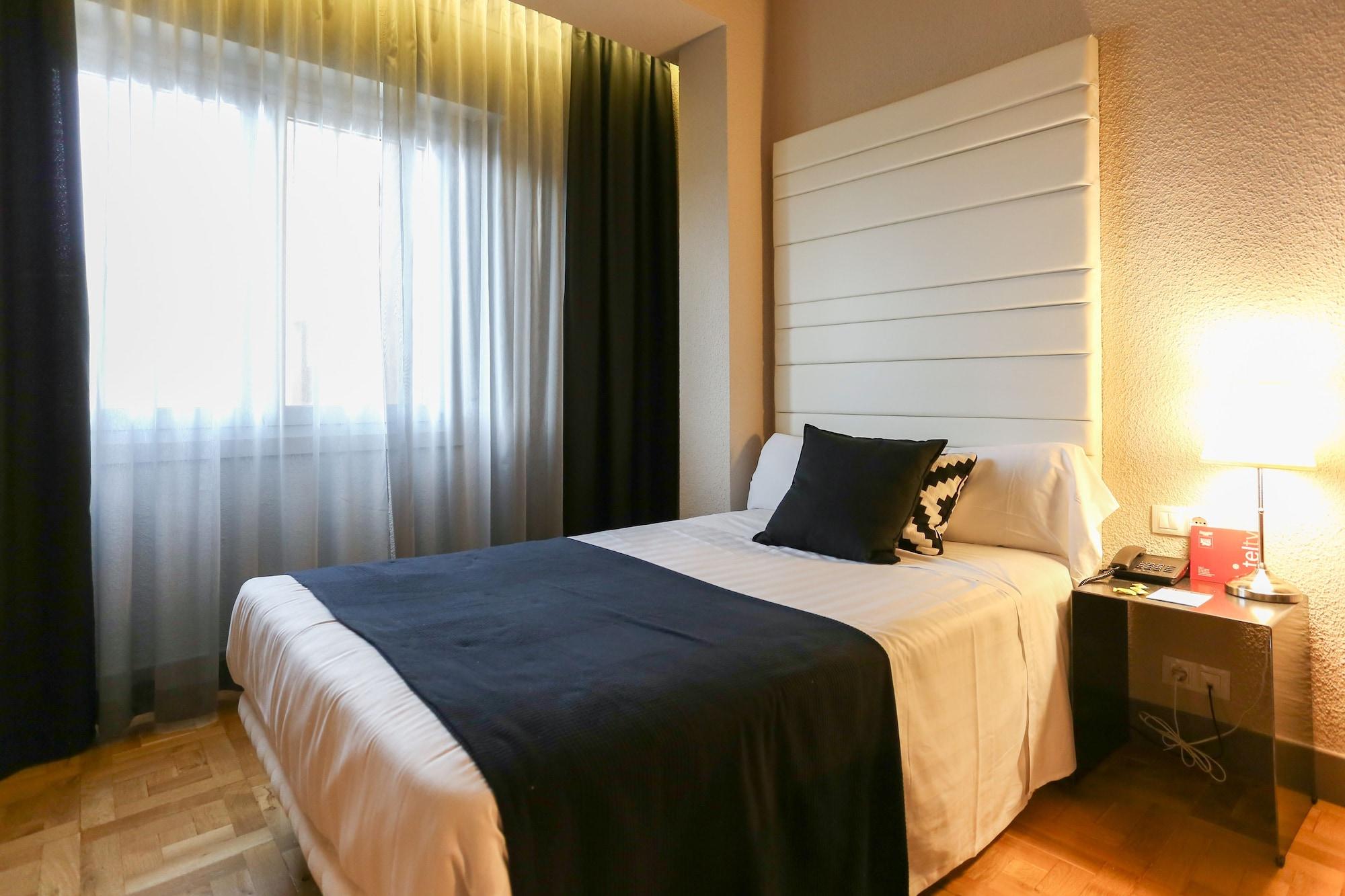 Habitus Hotel Leyre Παμπλόνα Εξωτερικό φωτογραφία