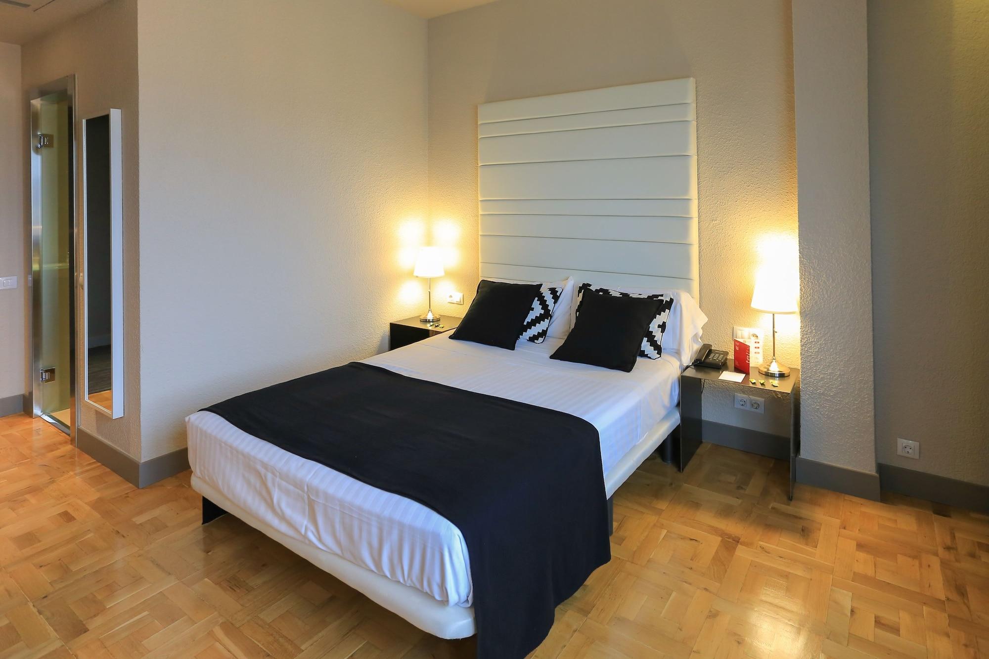 Habitus Hotel Leyre Παμπλόνα Εξωτερικό φωτογραφία