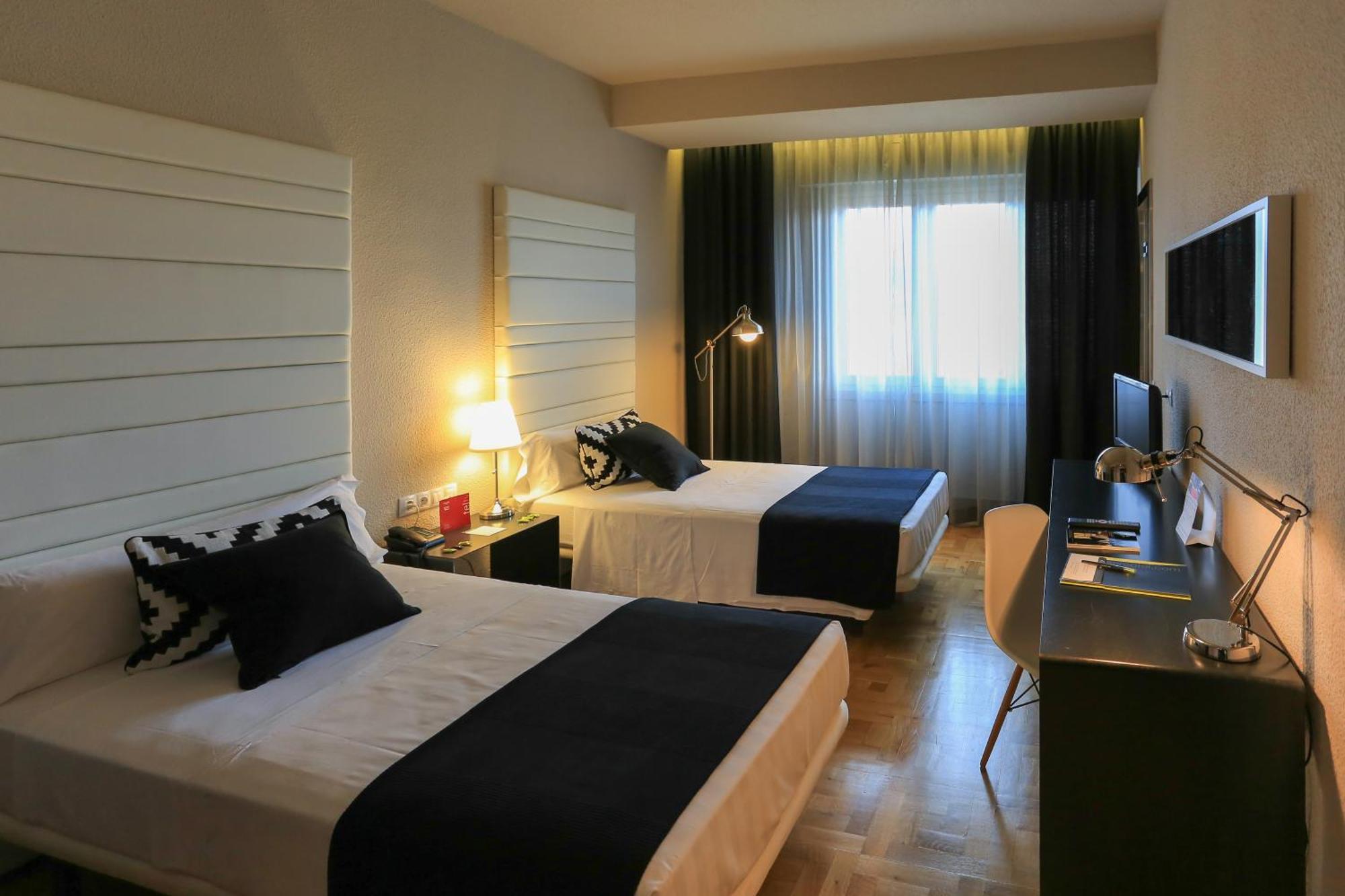 Habitus Hotel Leyre Παμπλόνα Εξωτερικό φωτογραφία